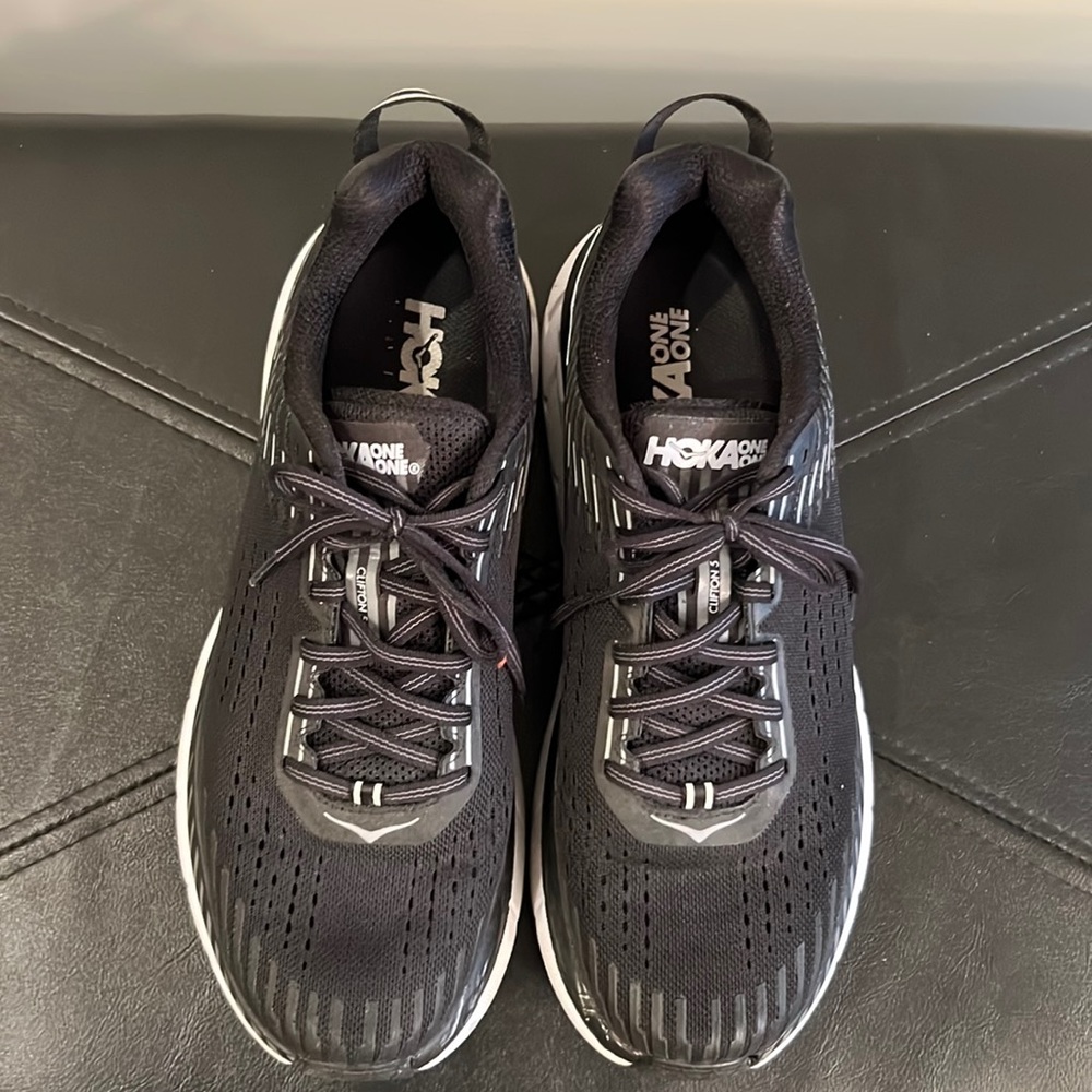 Hoka One One Clifton 5